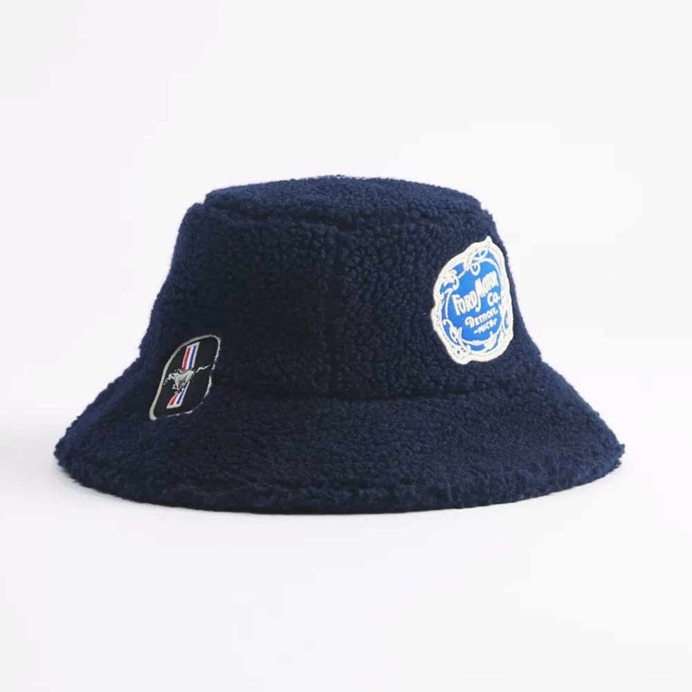 Urban Outfitters American Needle Ford Patch Fleece Bucket Hat Black - Picture 3 of 6